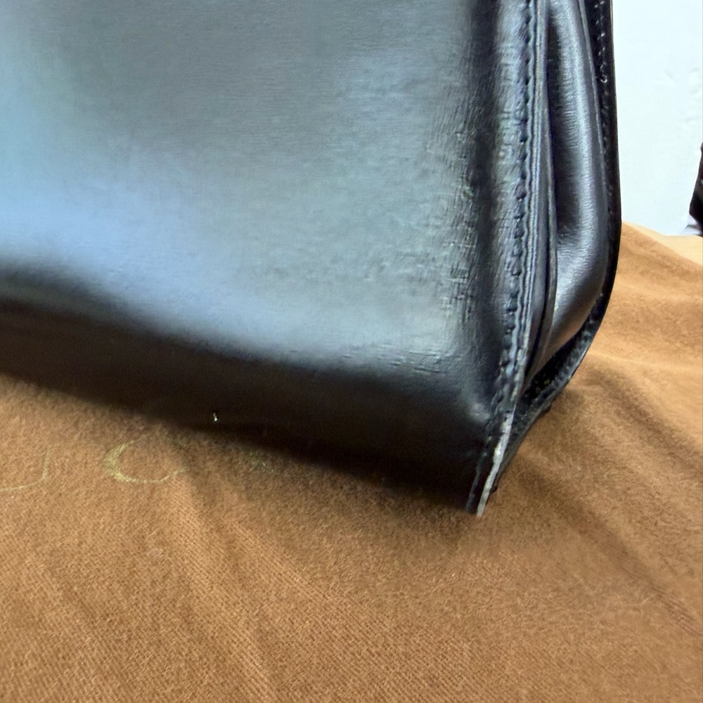 Gucci Black Leather Shoulder Bag - Picture 7 of 15